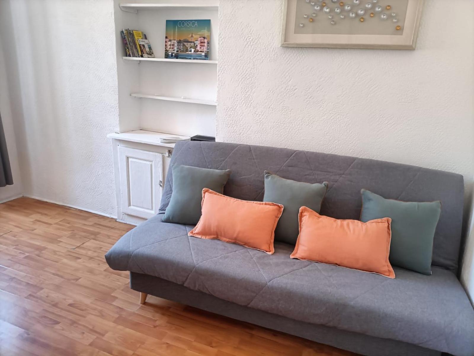 Cosy Fesch Street Apartment: Central Ajaccio Hideaway Exterior photo
