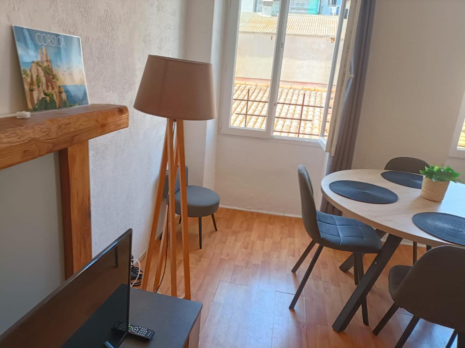 Cosy Fesch Street Apartment: Central Ajaccio Hideaway Exterior photo